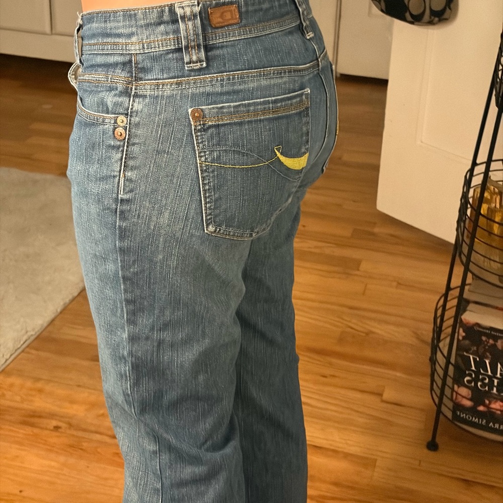 Y2K Low Rise Straight Leg Blue Jeans – Medium Wash